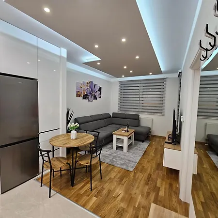 شقة Apartman Aleksej Jahorina