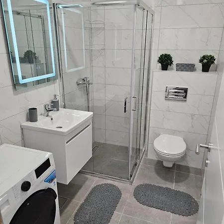 Apartman Aleksej Jahorina * بال